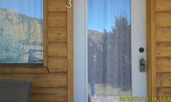 Moran Cabina | Cute One Room Cabin with Gorgeous Views of the Grand Tetons
