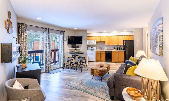 Peak 8 Condominio | Cute, Quiet 1 Bedroom, Peak 8 Base Area