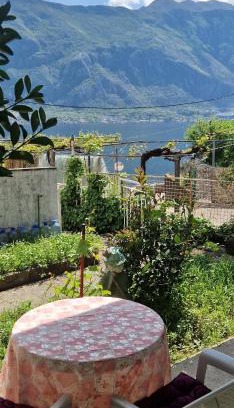 Prcanj Apartamento | Cute studio with garden and terrace,by the sea