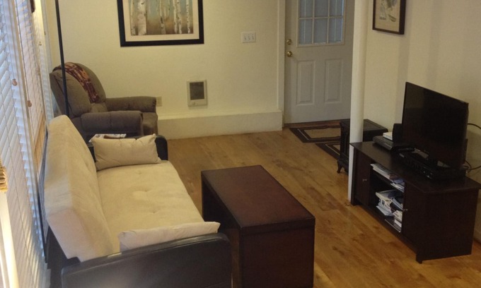 Warm Springs Condominio | Lindo, aguas termales, excelentes tarifas