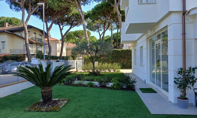 Pinarella Apartamento | CV004 - Cervia, new three-room apartment with air conditioning