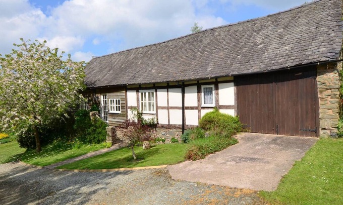 Church Stoke Casa | Cwmdulla Barn in Montgomery