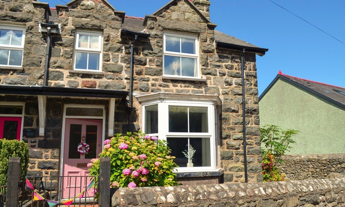 Llwyngwril Casa | Cwtch Cottage - Tres Habitaciones Casa, Capacidad 6