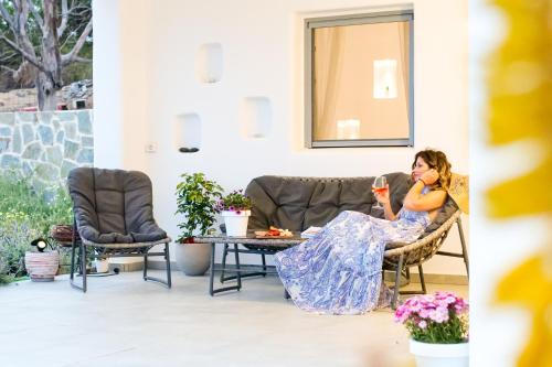 Naxos Town Casa | Cycladic Home on the hill with beautiful views!