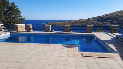 Kithnos Casa | Cycladic House KRIOS with a Pool and 2min from the beach
