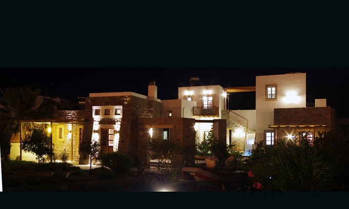Skala Casa | Casa de estilo cicládico cerca del mar con espléndidas vistas de Chora.