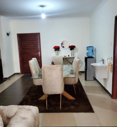 Thompson Estate Apartamento | Cycyhomes