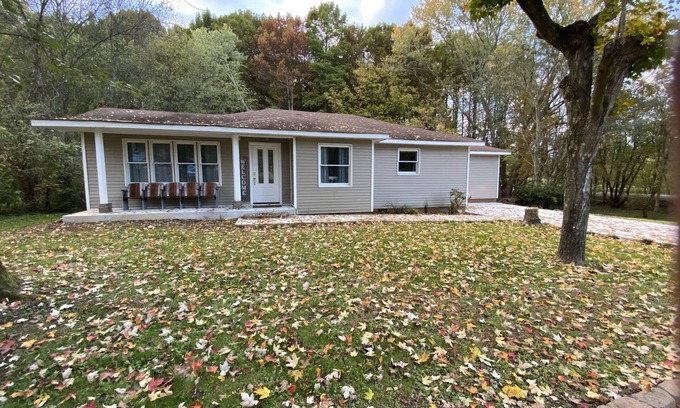 Charleston Casa | Cypress Cove - Cozy home just off Hiwassee River in Historic Charleston TN