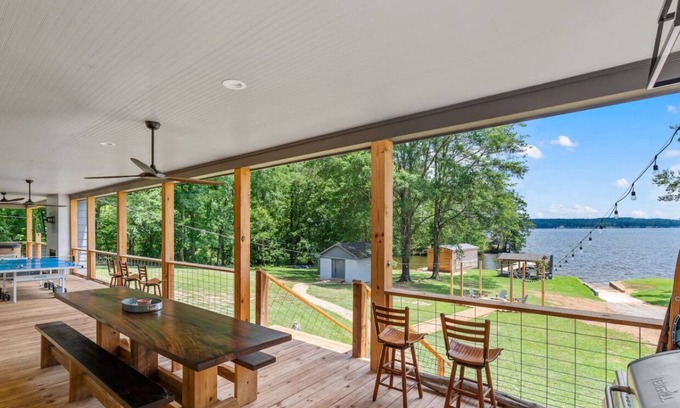 Homer Casa | Cypress Edge on Lake Claiborne ~ Sleeps 24