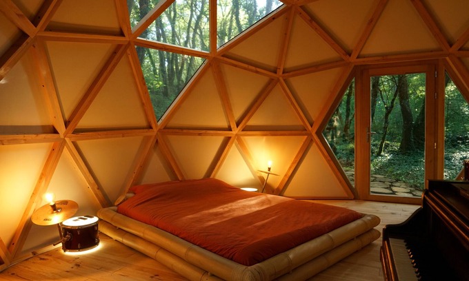 Parmilieu Cama Y Desayuno | Dôme Haut de Gamme 30m2 + Petit Déjeuner Pour 2 Personnes