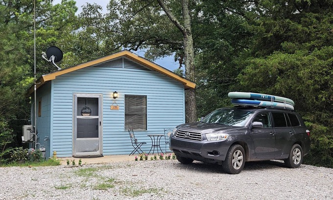 Rogersville Apartamento | D'Fishermen Trail - Cool studio with AC in outdoorsy Rogersville