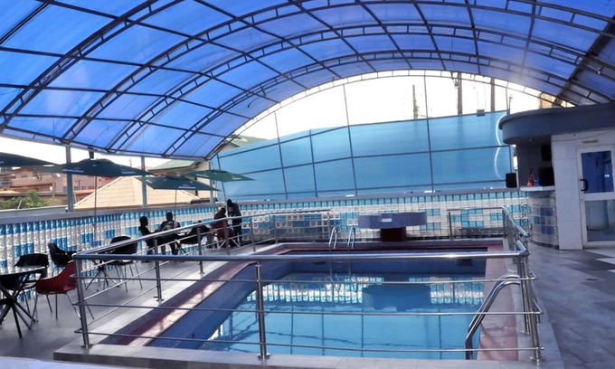 Oshodi-Isolo Hotel | D'Luxx Villa & Suites