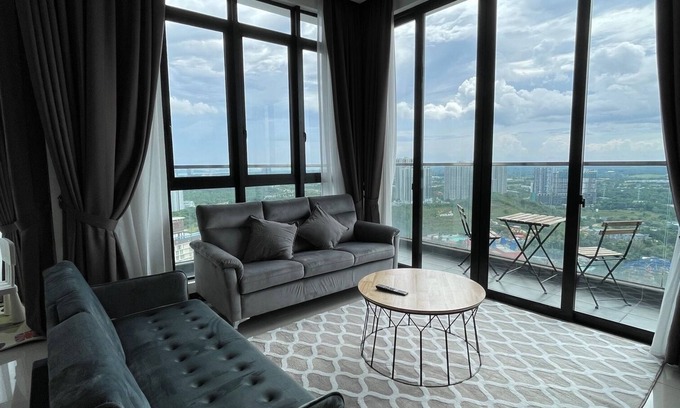 Gelang Patah Apartamento | D'pristine 3 bedroom condo 10pax 3mins walk to Legoland!