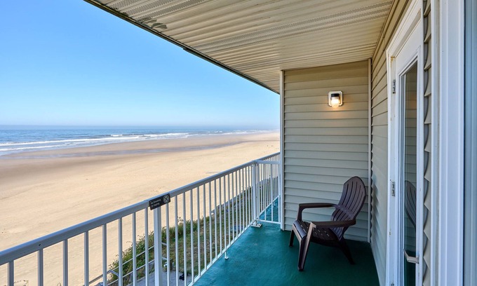 Lincoln City Hotel | D Sands Rentals