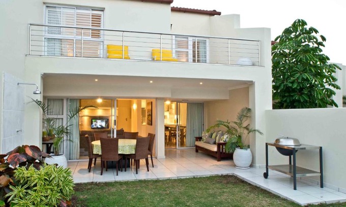 Umhlanga Apartamento | D3 Sea Lodge - by Stay in Umhlanga