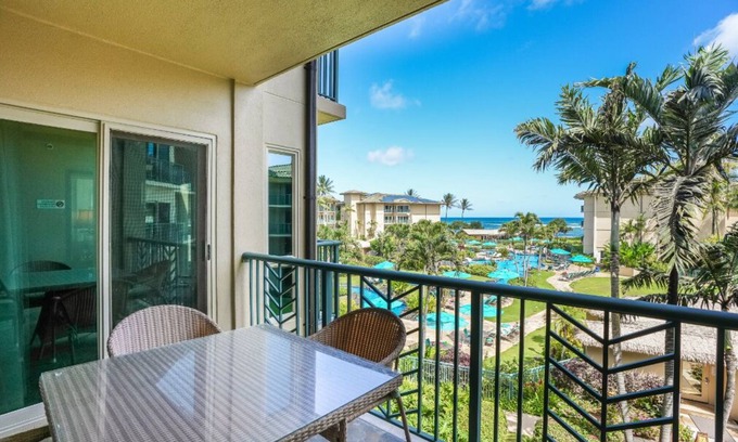 Wailua Condominio | Waipouli Beach Resort D304 - 2 King Beds - Ocean View Suite with AC in Kapaa!