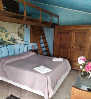 Case Peschiera-Lu Fraili Cama Y Desayuno | Da Teresa