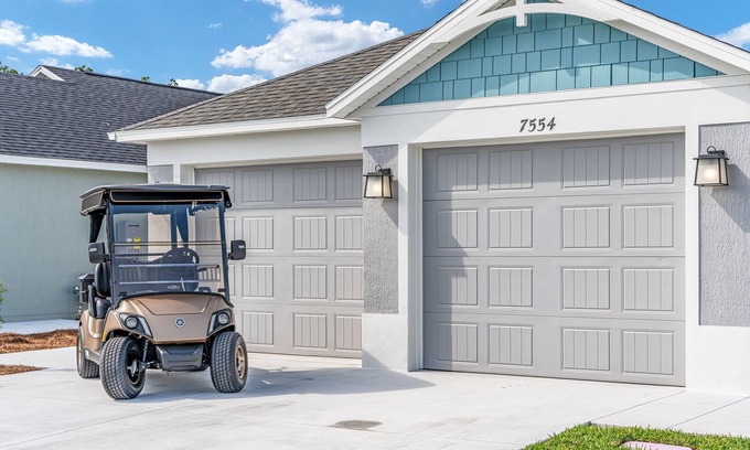 Okahumpka Casa | Dabney Villa - Near Leesburg - GOLF CART - Dog Friendly