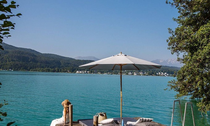 Poertschach am Woerthersee Apartamento | Dachgeschoss Apartment am Wörthersee mit Terrasse & Seezugang
