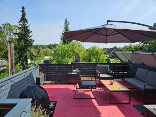 Oerlinghausen Apartamento | Dachnest mit Terasse & Sauna
