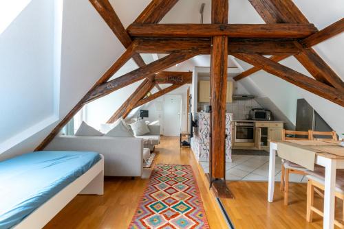 Biebrich Apartamento | Dachwohnung am Schlosspark