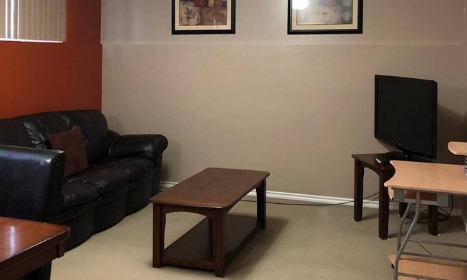 Fort McMurray Casa | DAGWOOD: 1 habitación, espacio T3