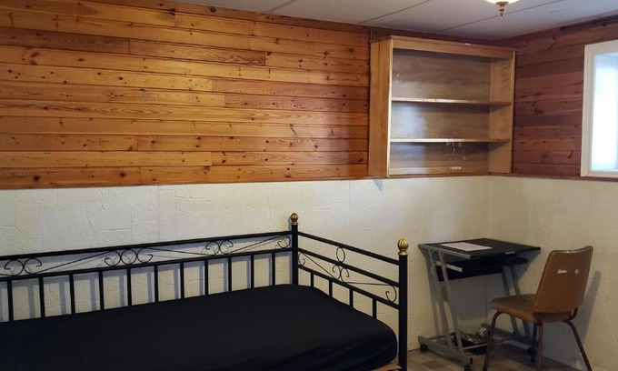 Fort Gary Casa | Daily Room Winnipeg, Canada