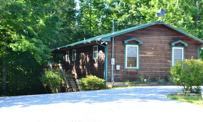 Byrdstown Casa | Dale Hollow Lake Paradise - ¡Ideal para familias, mascotas, fiesta!