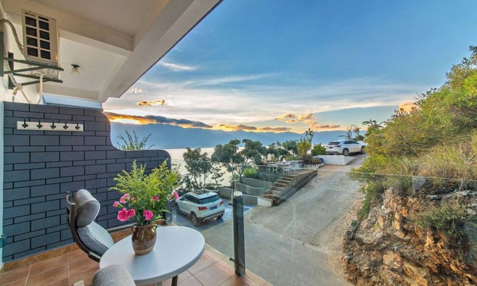 Xiaguan Casa | Dali Erhai Sea Viewing Homestay