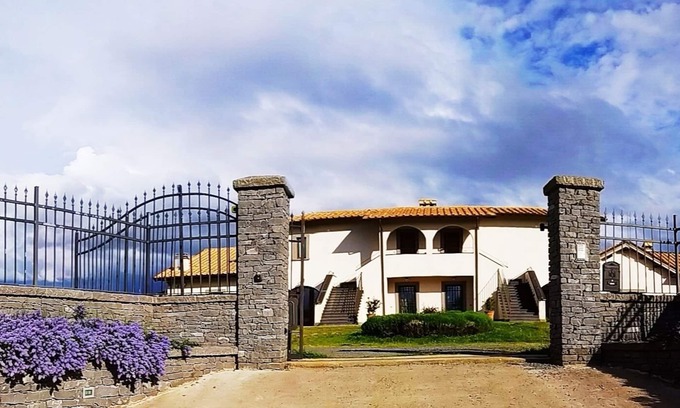 Grotte di Castro Otro | DALIA my bed & breakfast farmhouse