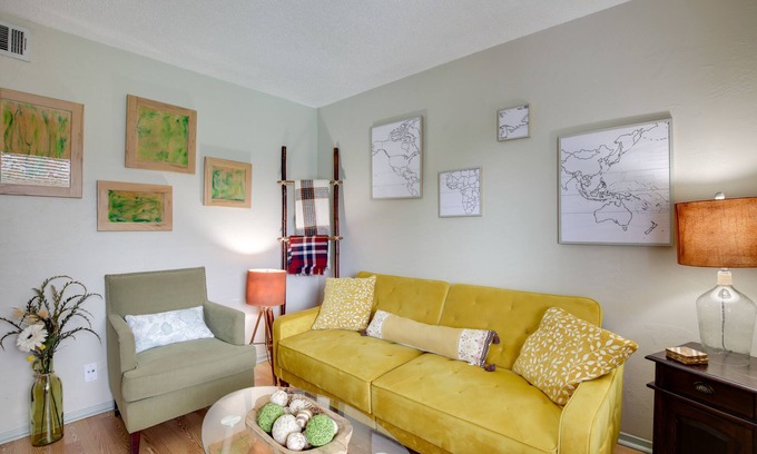 Knox - Henderson Condominio | Dallas Condo w/ Pool Access - Walk to Knox Street!