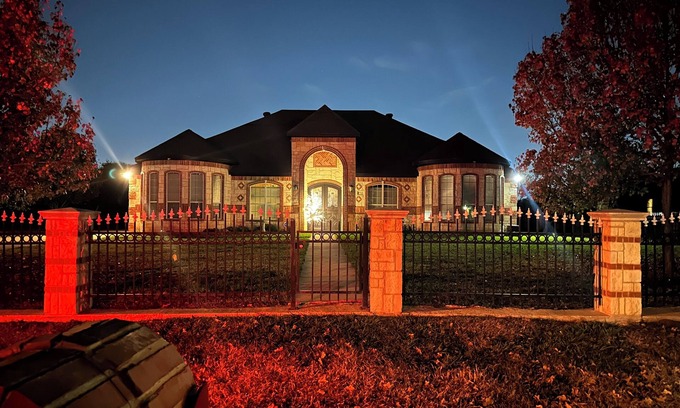 Dallas Casa | Dallas Horse Property on 5 acres, "a little piece of paradise."