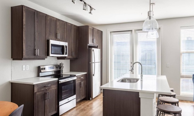 Northeast Dallas Apartamento | Dallas Trendy 1BD 1BA Apartment