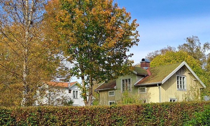 Bodafors Casa | Dammgatan by House Viola, sleeps 14. Two charming houses near lakes & nature.