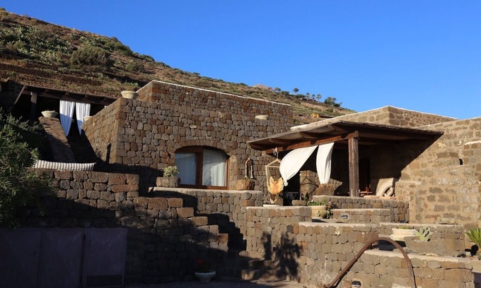 Scauri Siculo Casa | Dammuso de las alcaparras - Terrazas de Zighidi
