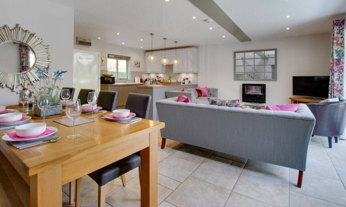 Faversham Casa | Damson Cottage - Tres Habitaciones Casa, Capacidad 6