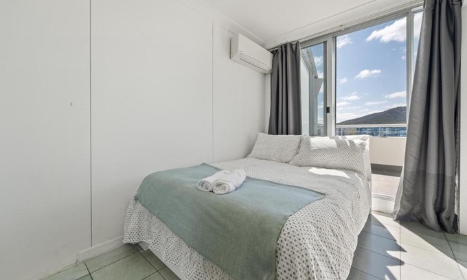 City East Casa | Dana-Private Room in a shared duplex Apartment -1