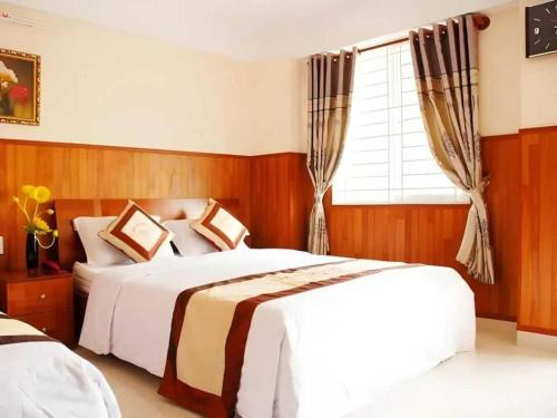 Binh Chanh Hotel | Dancenter Phuong Nam Hospital Formerly Nam Phuong Hoang Hau