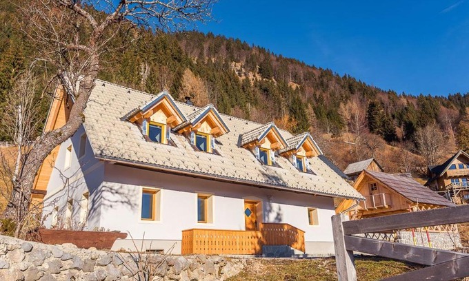 Podjelje Casa | Dandelion House