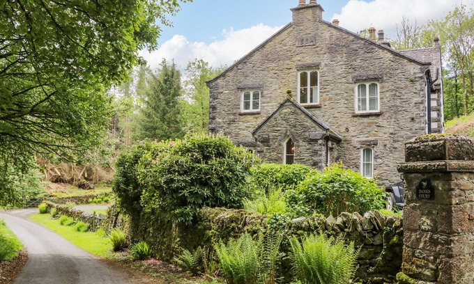 Low Newton Cabaña | Danes Court