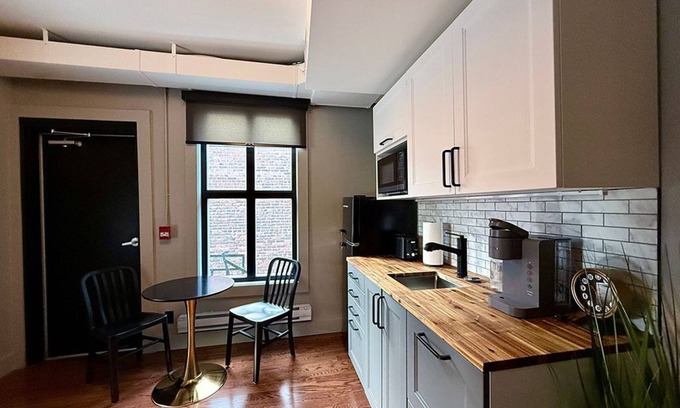 Riverdale Casa | Danforth Hotel Suite #4 - Two Bedroom Suite