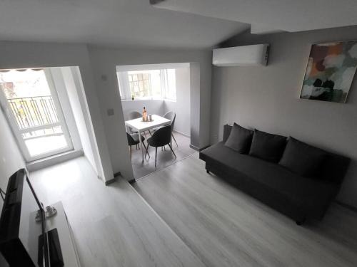 Vidin Apartamento | Dani's Central Square
