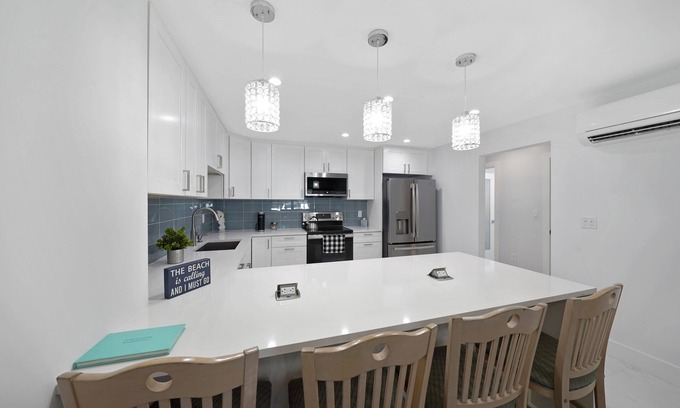 Melaleuca Gardens Apartamento | Dania Beach Unit 2 in Dania Beach