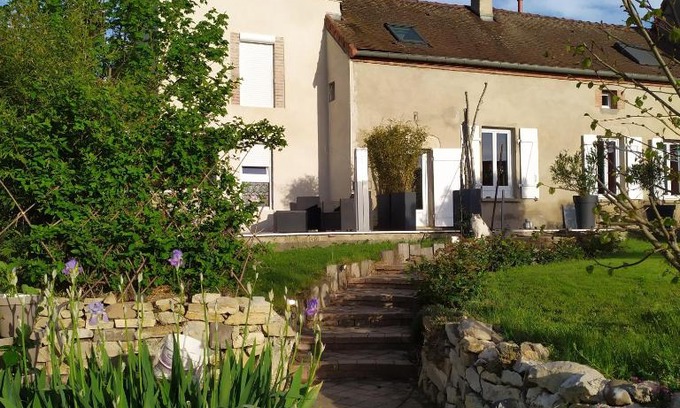 Saint-Remy-en-Rollat Casa | Dans colombier proche de Vichy parking privé