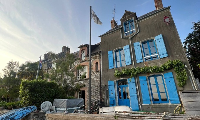 Saint-Suliac Casa | Dans L'un des Plus Beaux Villages de France, les Pieds Dans L'eau