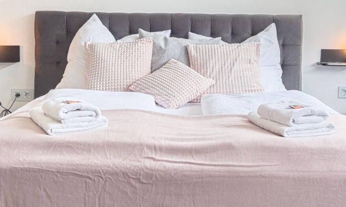 Krems an der Donau Apartamento | Danube Delight: Cozy - Room. - Near the River