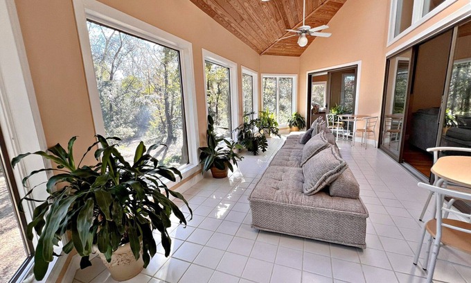Daphne Casa | Daphne River Villa