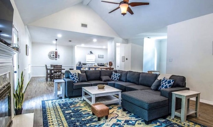 Malbis Casa | Daphne’s Hideaway
