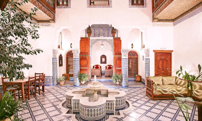 Zekkak Er Roumane Casa | Dar Drissi