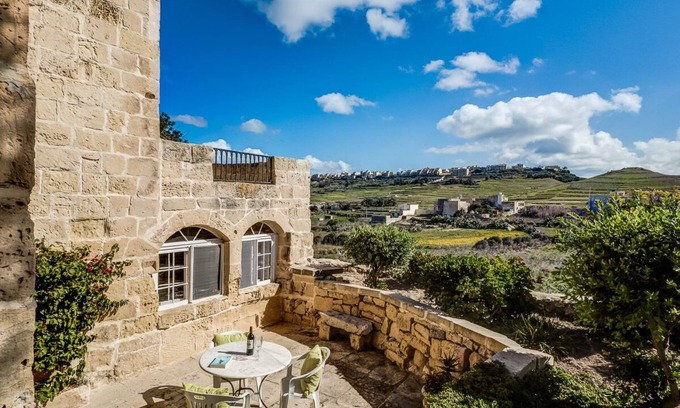 Ghasri Casa | Dar ta' Pippa - 2 bedroom house with valley views